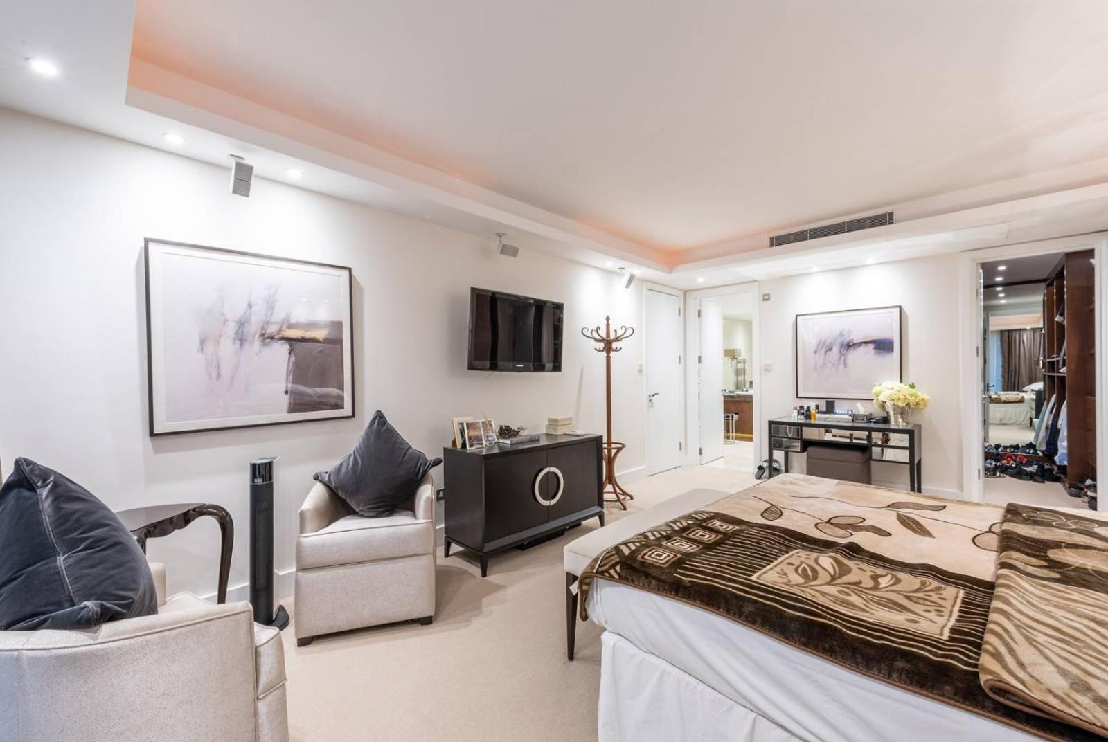 Super Luxury Stylish Large Mayfair 2500sqft * London